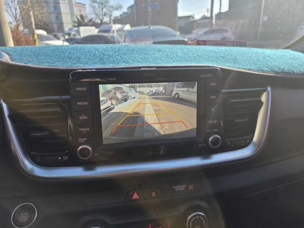 KIA Stonic 2018 Negro - Importación desde Corea - HF Imports Iquique - Foto 13