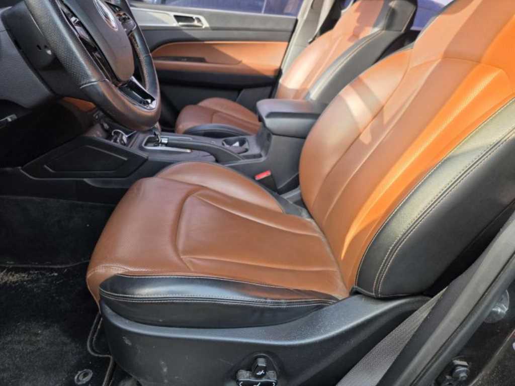 Ssangyong Rexton - Vista 7