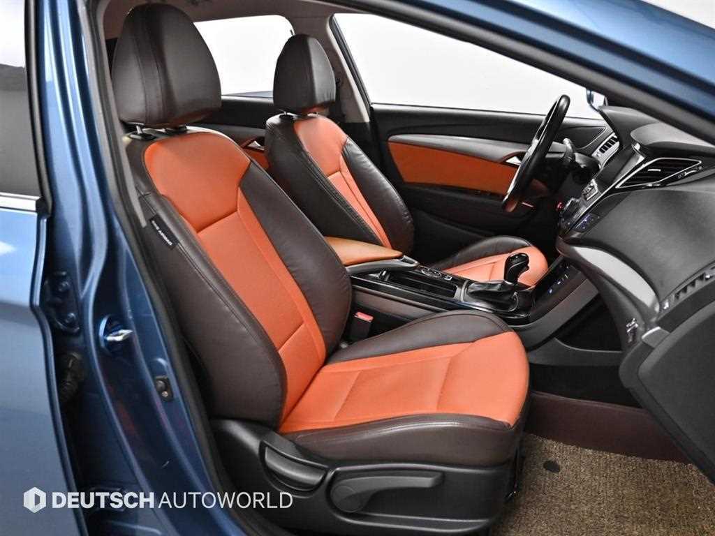 HYUNDAI i40 - Vista 10