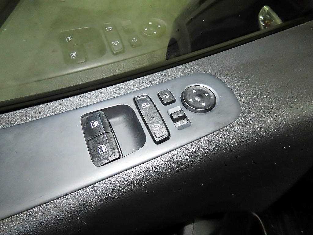 HYUNDAI Staria - Vista 11