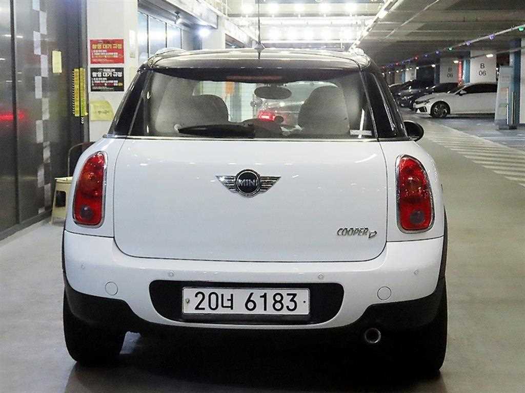 Mini Countryman - Vista 5