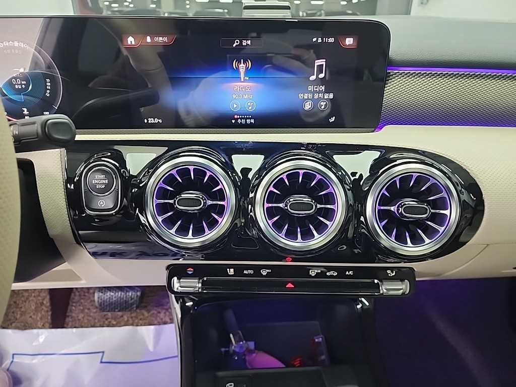 Mercedes Benz A Class - Vista 10