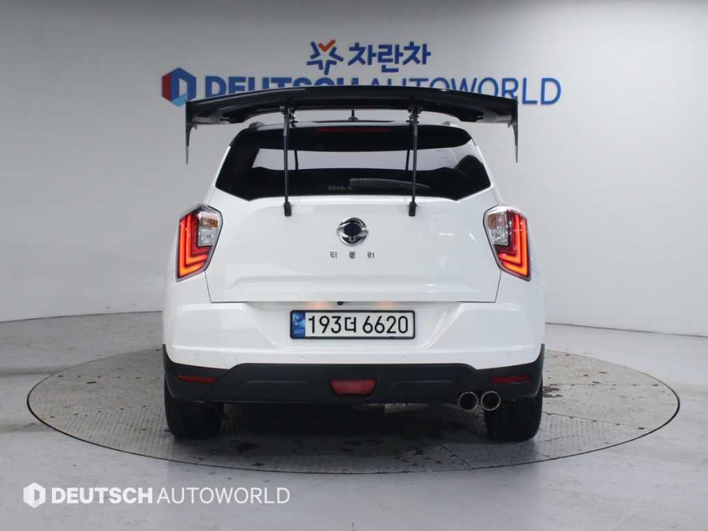 Ssangyong Tivoli - Vista 4