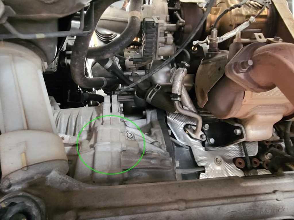 HYUNDAI Staria 2022 Negro - Importación desde Corea - HF Imports Iquique - Foto 18