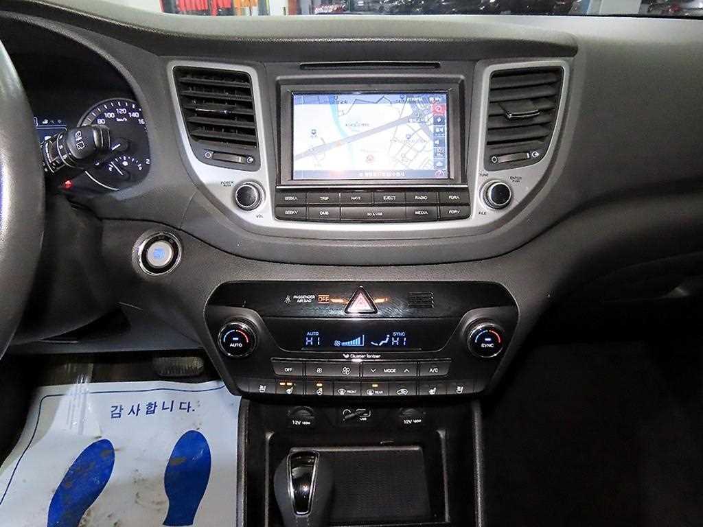 HYUNDAI Tucson - Vista 11