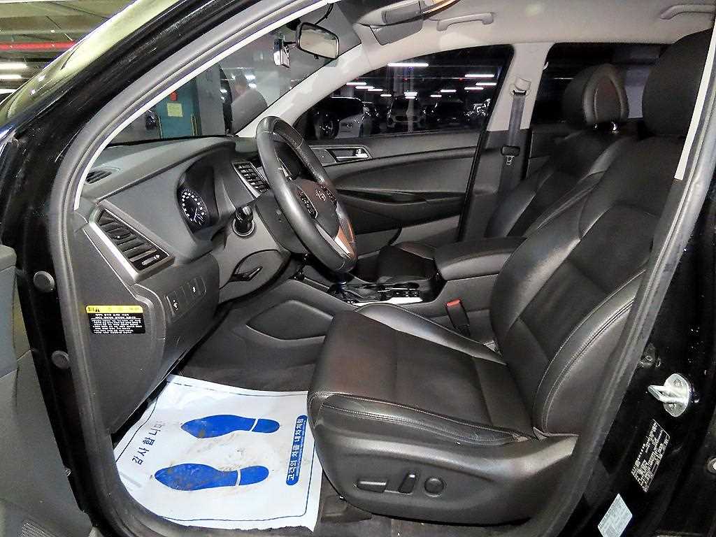 HYUNDAI Tucson - Vista 6