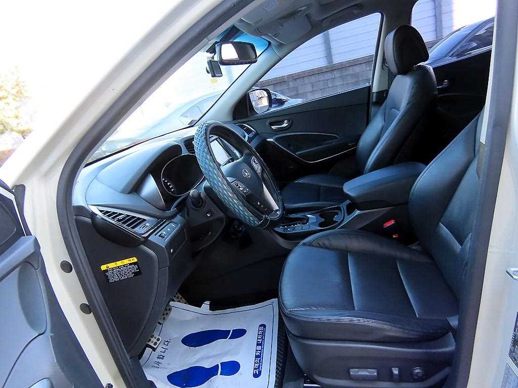 HYUNDAI Santa Fe - Vista 5