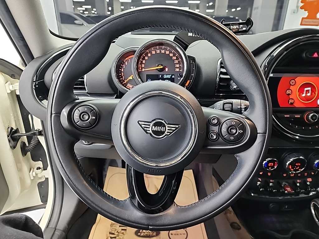 Mini Clubman - Vista 9