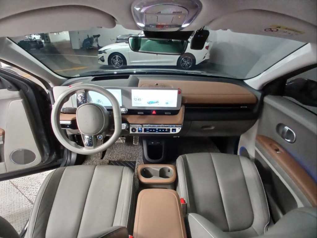 HYUNDAI Ioniq 5 - Vista 5