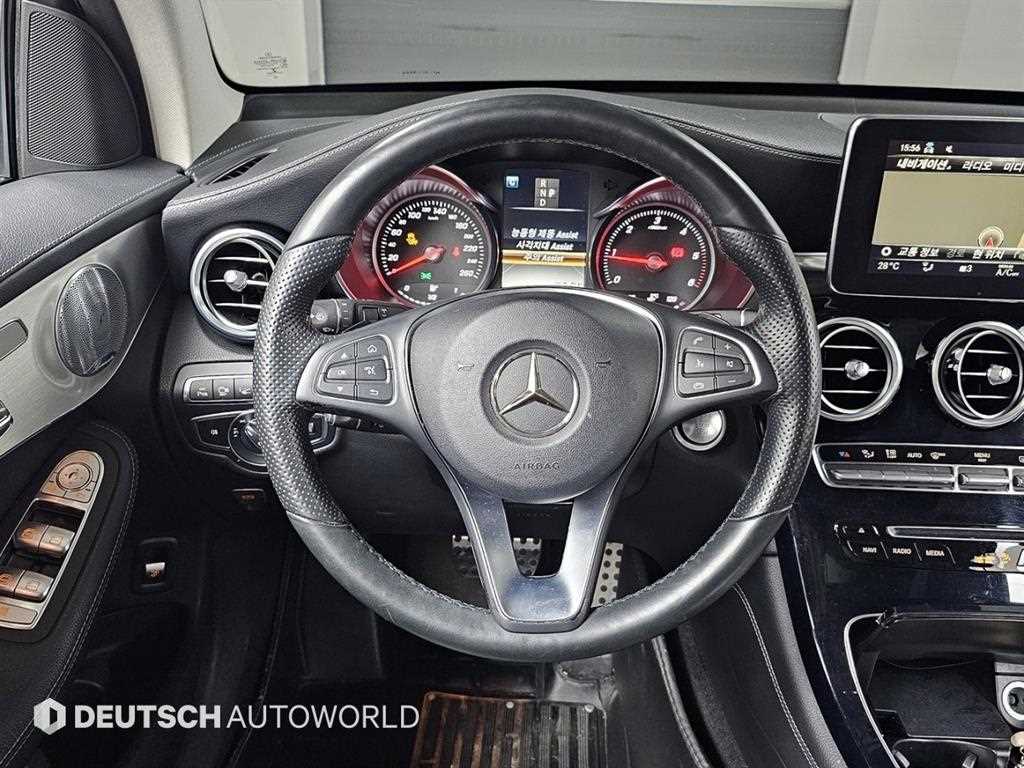 Mercedes Benz GLC Class 2018 Negro - Importación desde Corea - HF Imports Iquique - Foto 13
