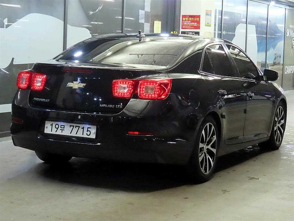 Chevrolet Malibu - Vista 4