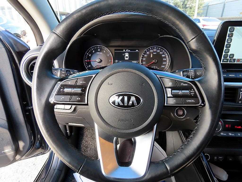 KIA K3 - Vista 8