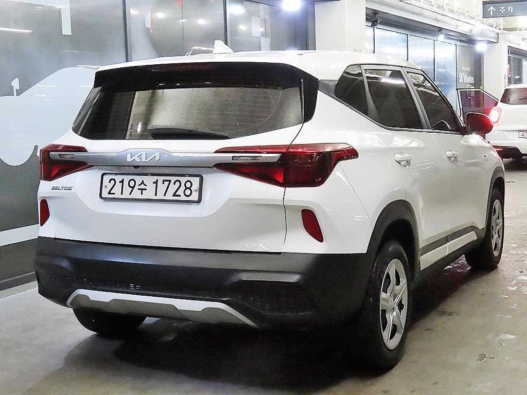 KIA Seltos - Vista 4