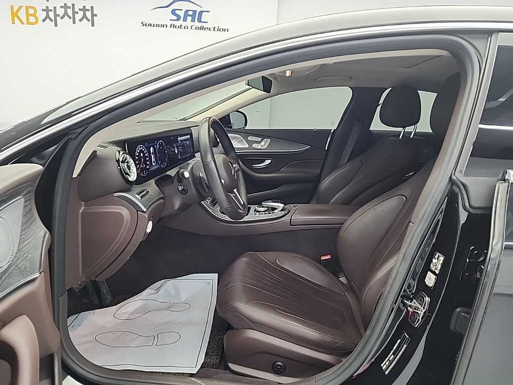 Mercedes Benz CLS Class - Vista 11