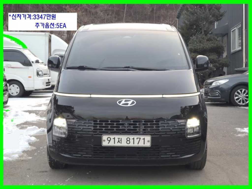 HYUNDAI Staria - Vista 2