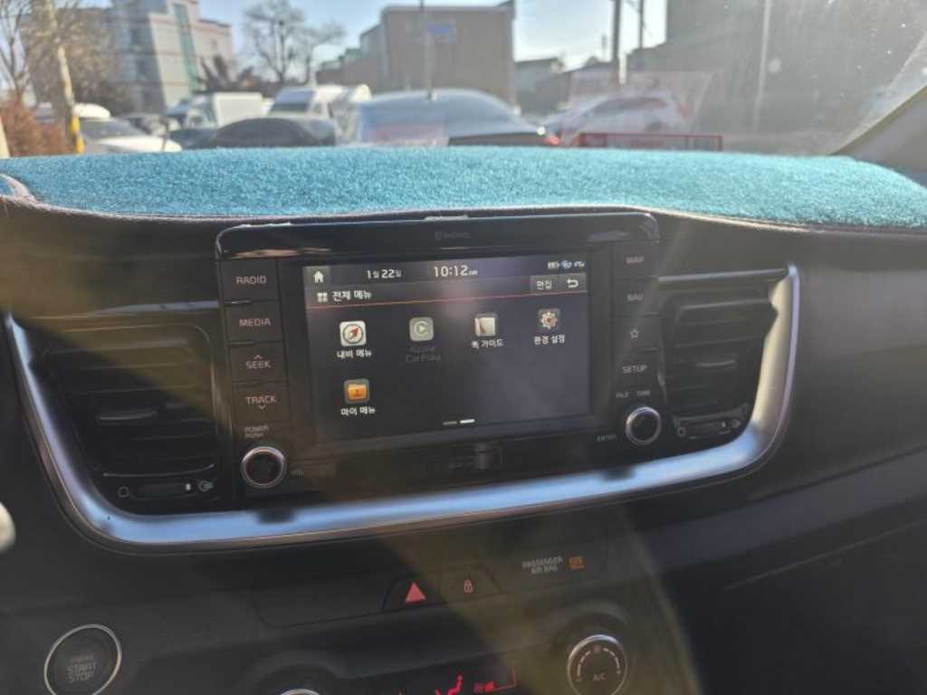 KIA Stonic - Vista 12