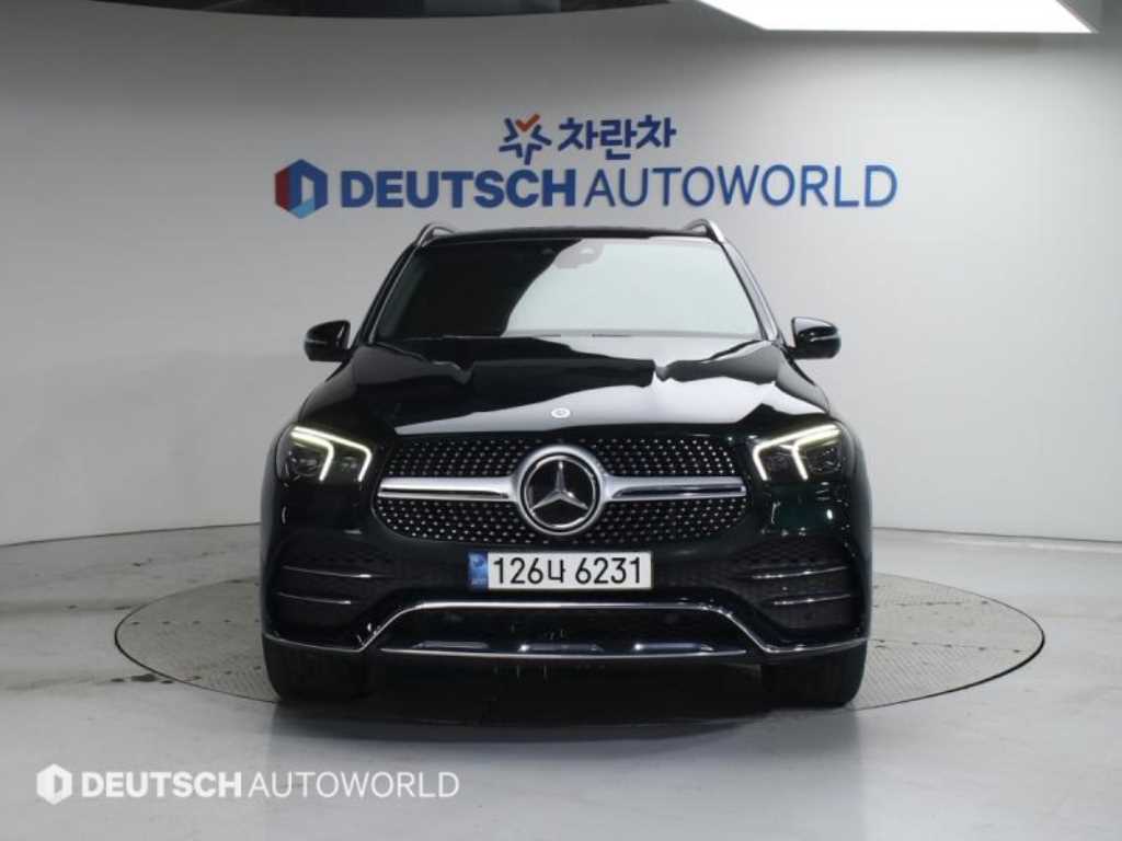 Mercedes Benz GLE Class - Vista 3