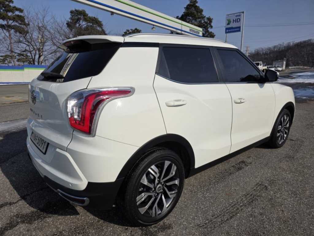 Ssangyong Tivoli - Vista 6