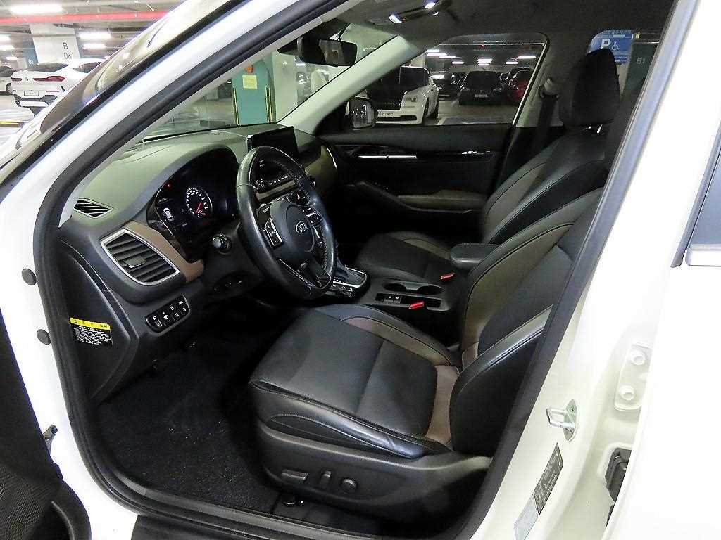 KIA Seltos - Vista 6