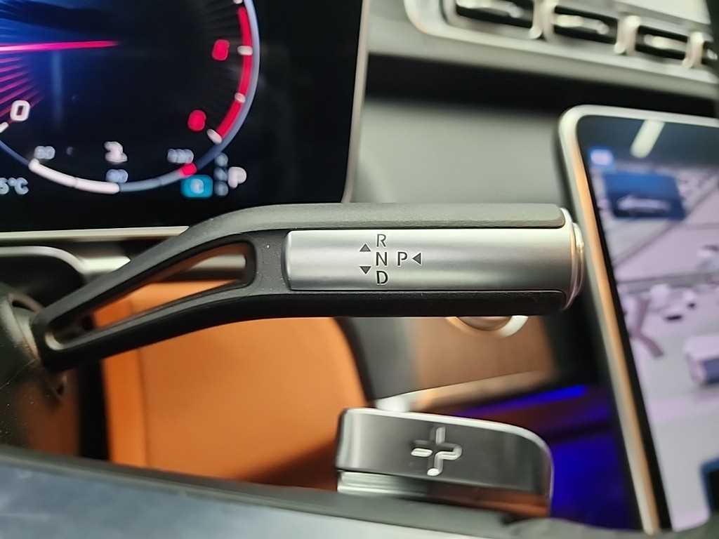 Mercedes Benz S Class - Vista 8