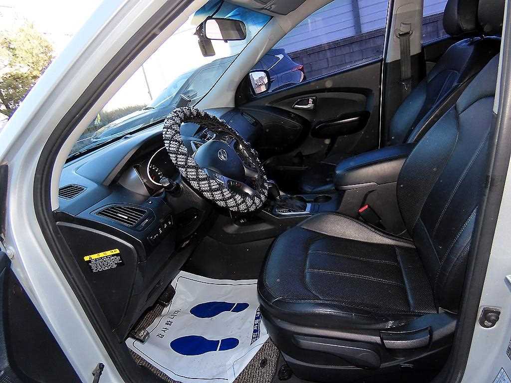 HYUNDAI Tucson - Vista 5