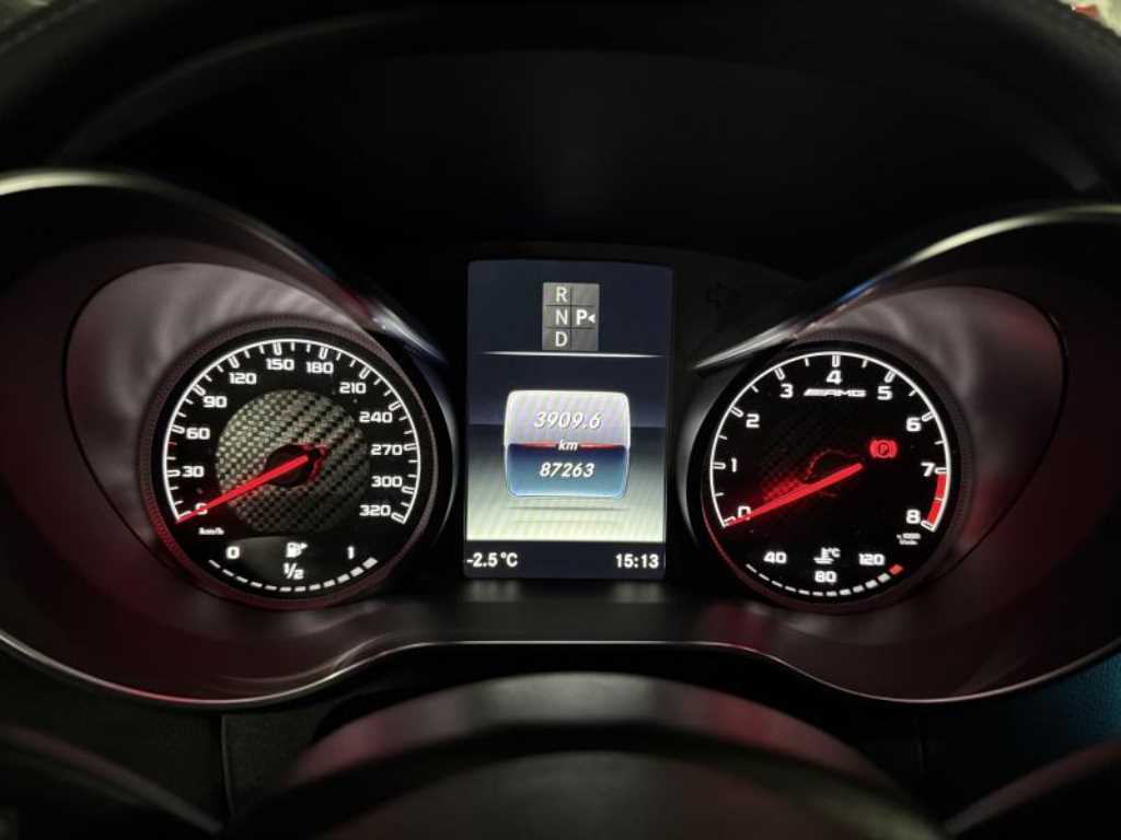 Mercedes Benz C Class - Vista 5