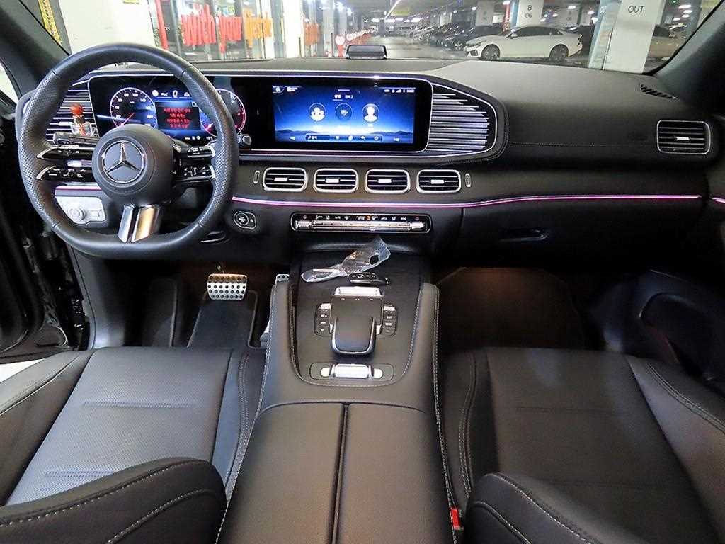 Mercedes Benz GLE Class - Vista 10