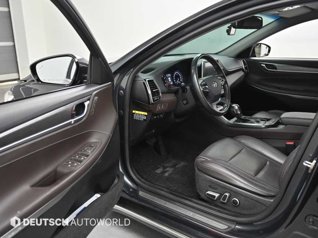 HYUNDAI Grandeur - Vista 11