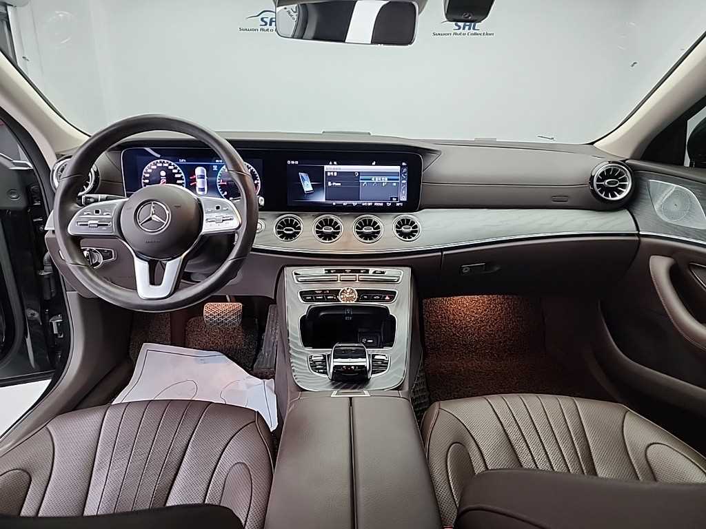 Mercedes Benz CLS Class - Vista 7