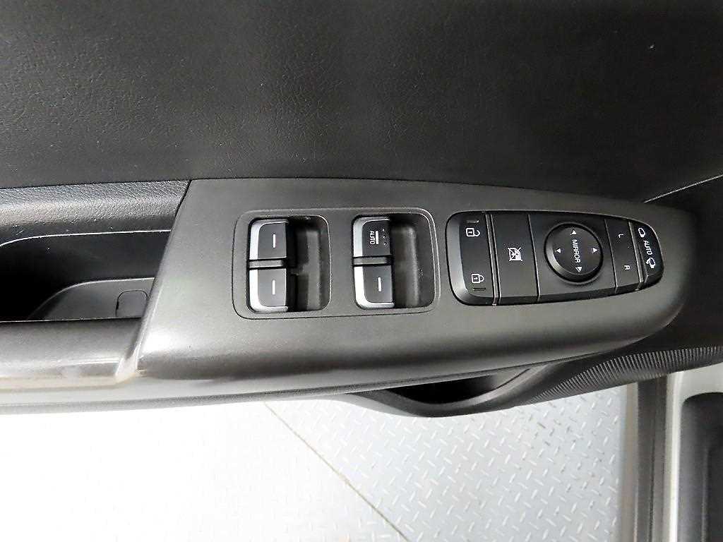 KIA Sportage - Vista 11