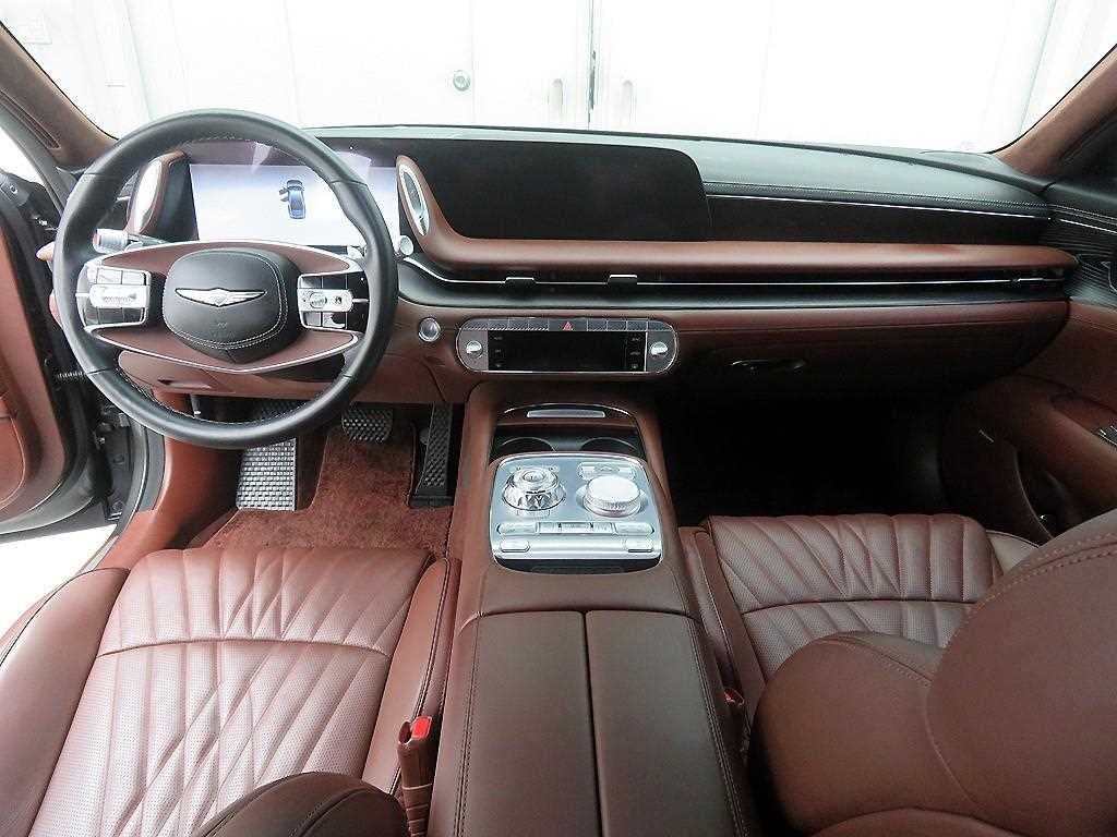 Genesis G90 - Vista 8