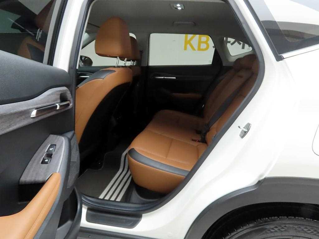 KIA Seltos 2023 Blanco - Importación desde Corea - HF Imports Iquique - Foto 14