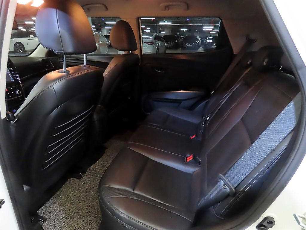 Ssangyong Tivoli - Vista 7