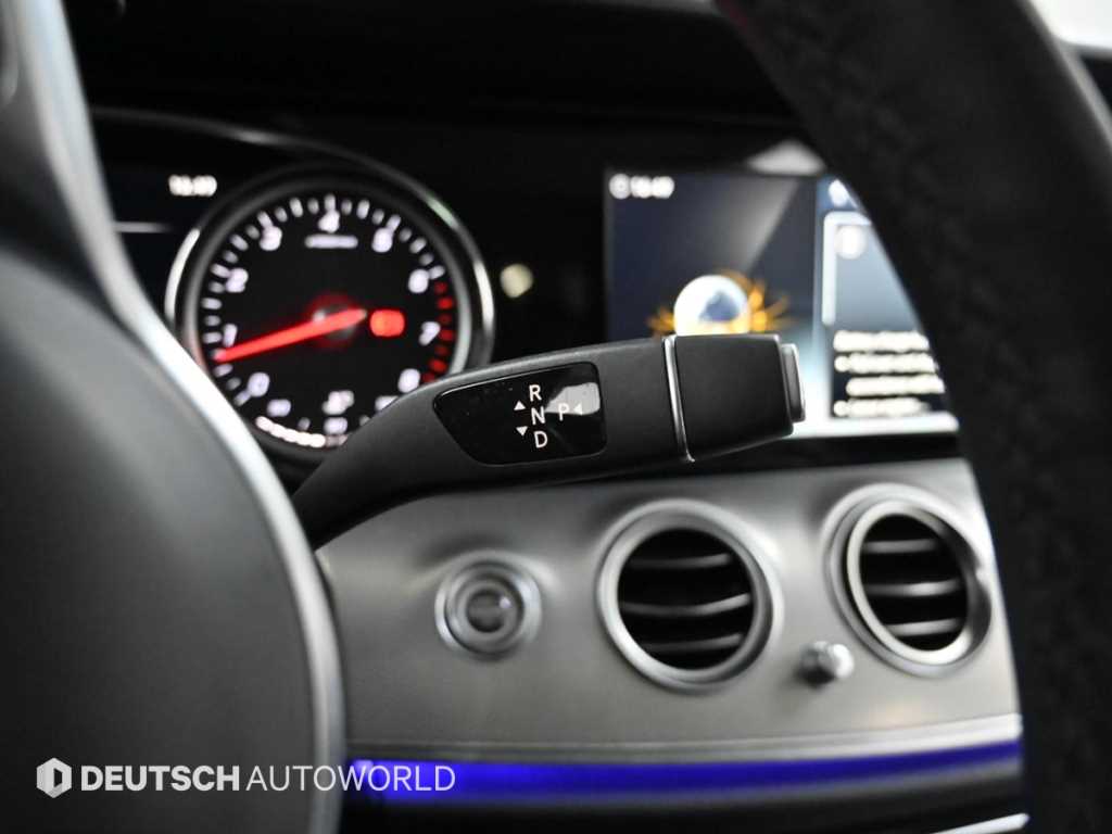 Mercedes Benz E class - Vista 9