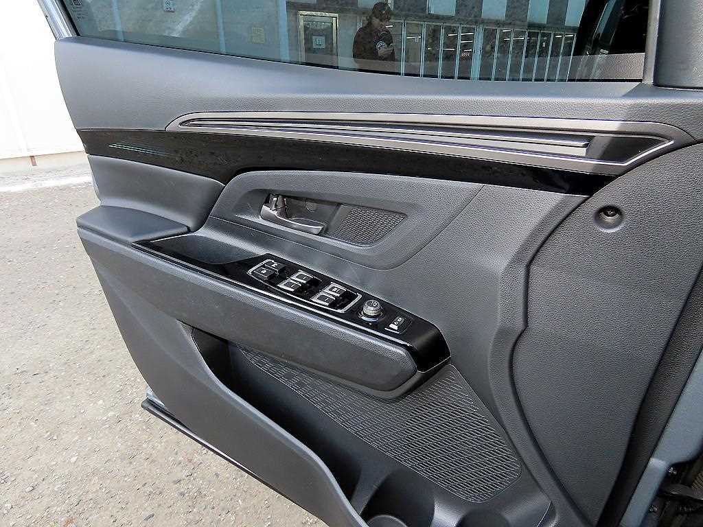 Ssangyong Korando - Vista 11