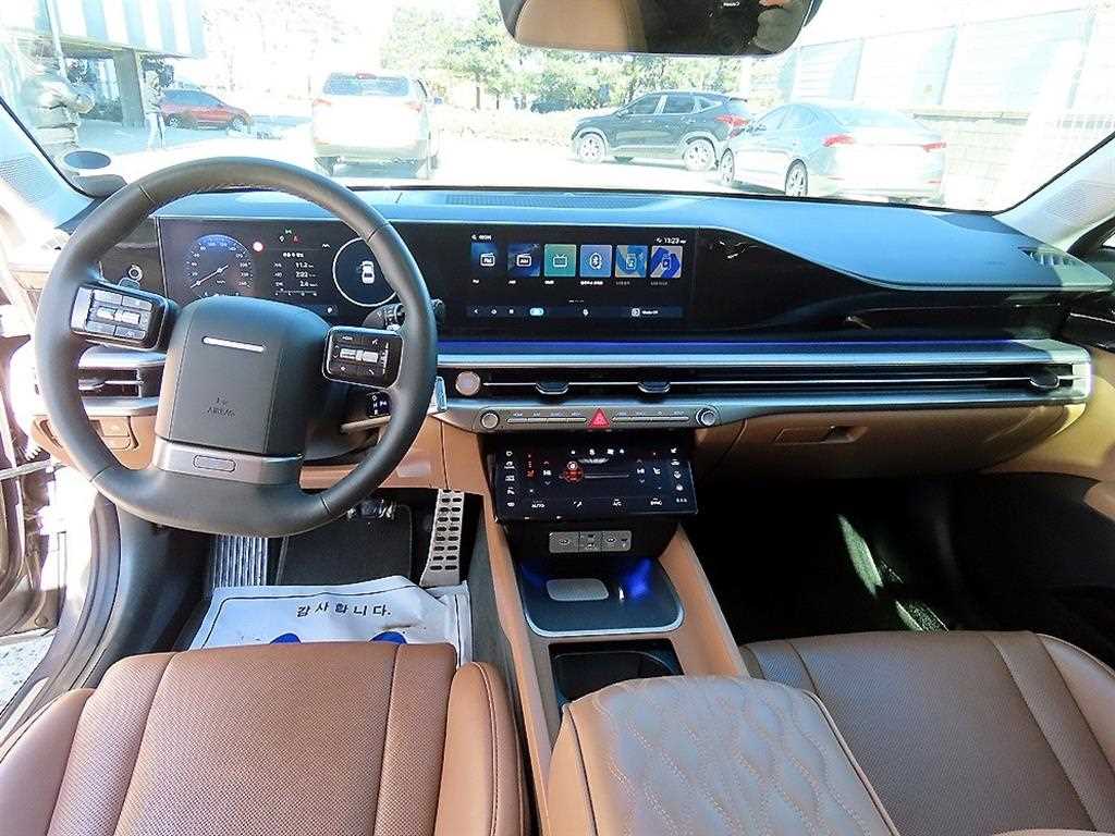 HYUNDAI Grandeur - Vista 7