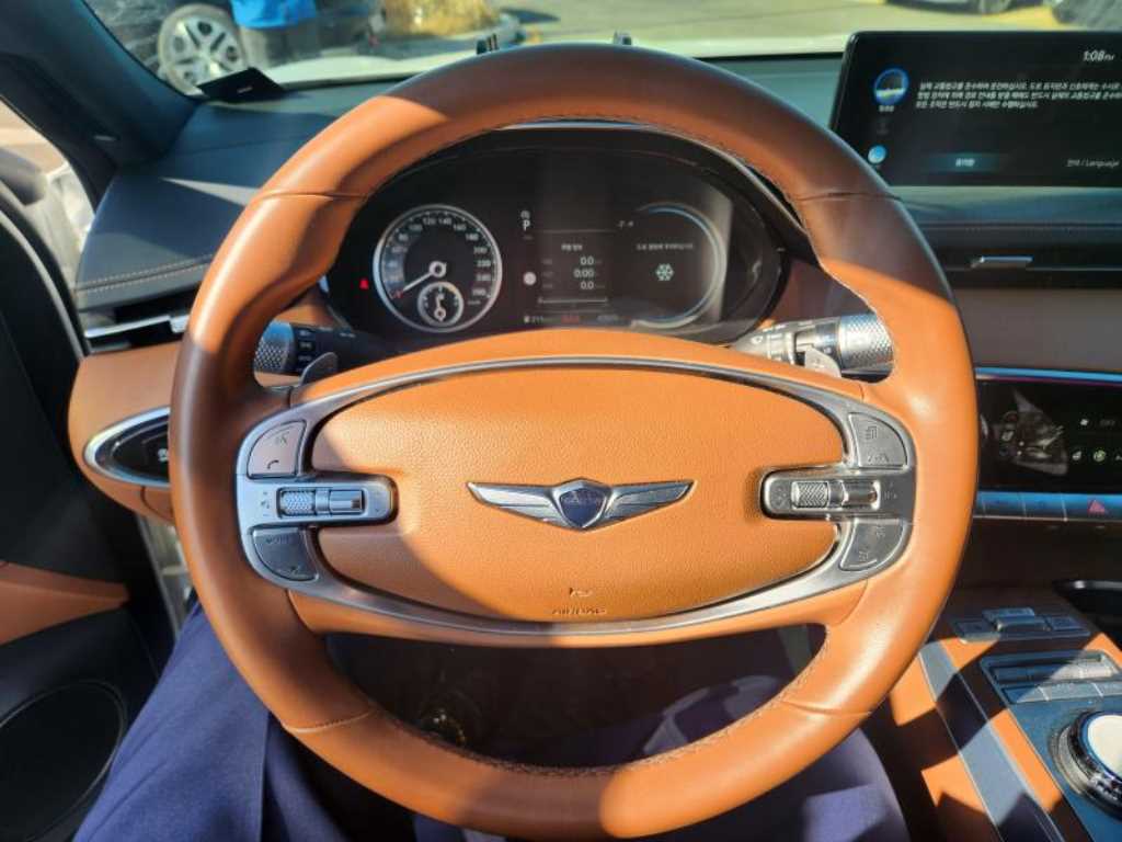 Genesis GV70 - Vista 10