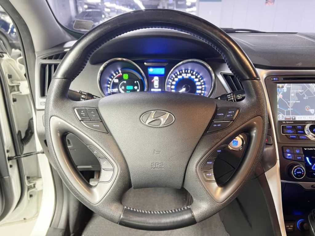 HYUNDAI Sonata 2012 Blanco - Importación desde Corea - HF Imports Iquique - Foto 13