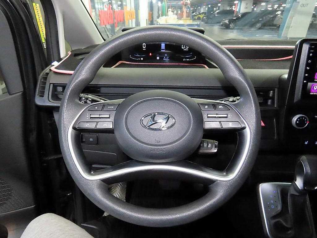 HYUNDAI Staria - Vista 7