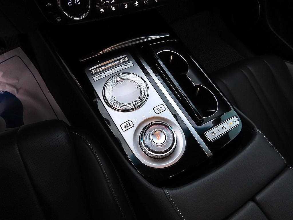 Genesis G80 - Vista 10