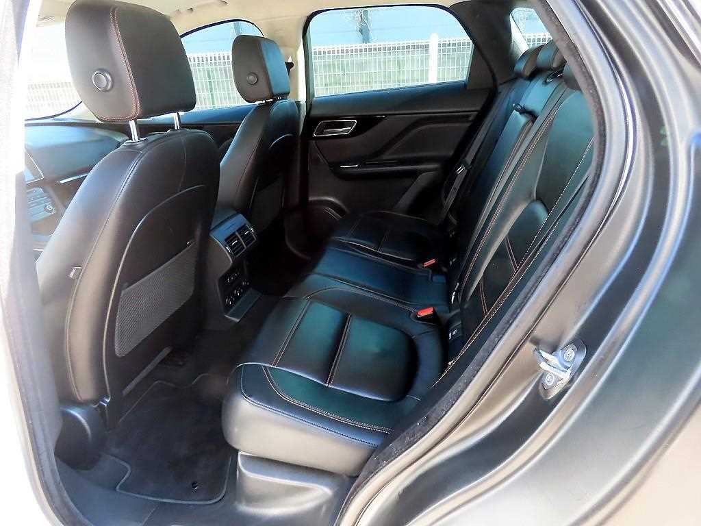 Jaguar F-PACE - Vista 6