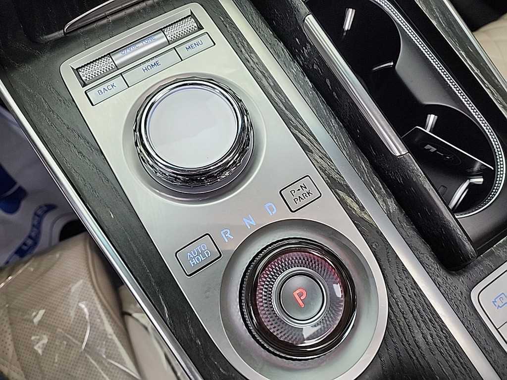 Genesis GV80 - Vista 8