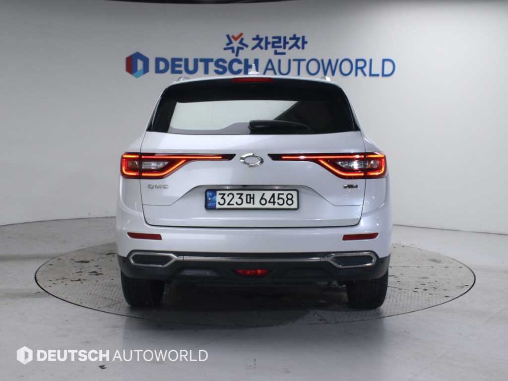 SAMSUNG QM6 - Vista 4