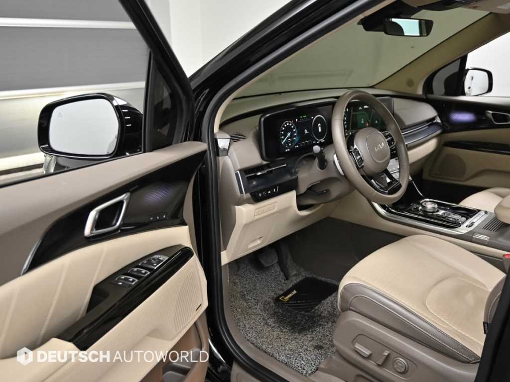 KIA Carnival - Vista 11