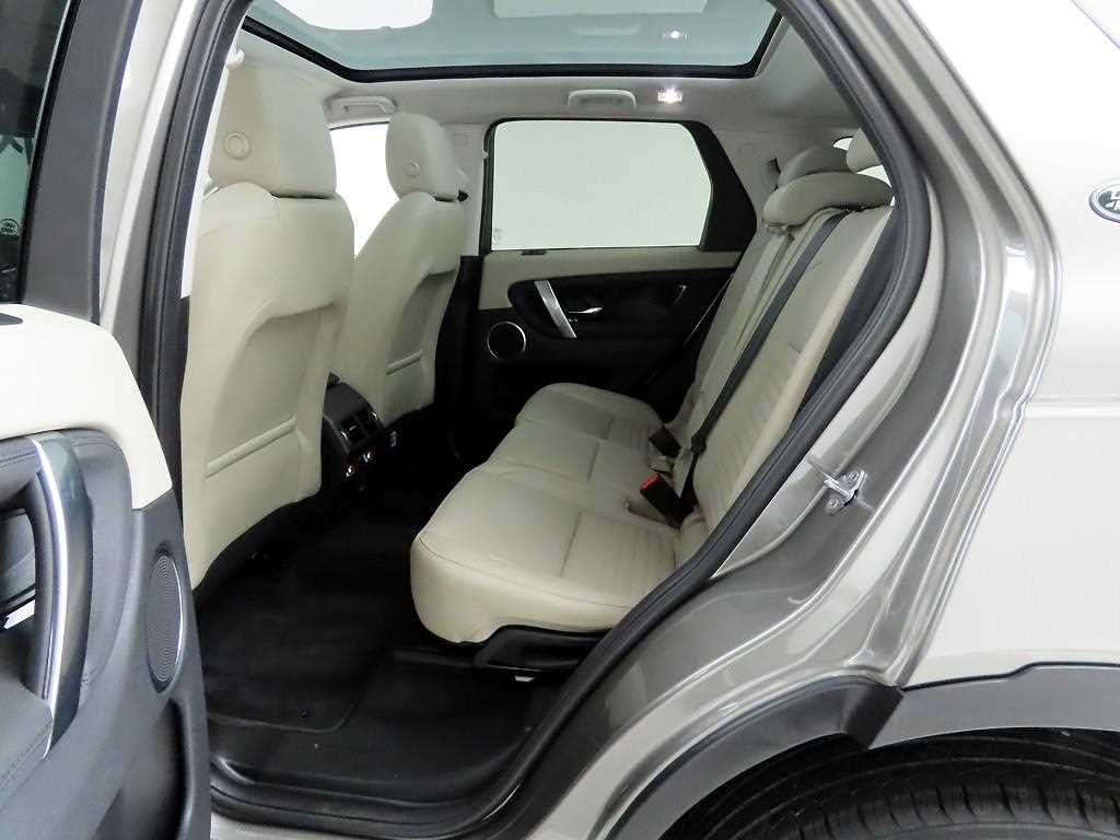 Land Rover Discovery Sports - Vista 12