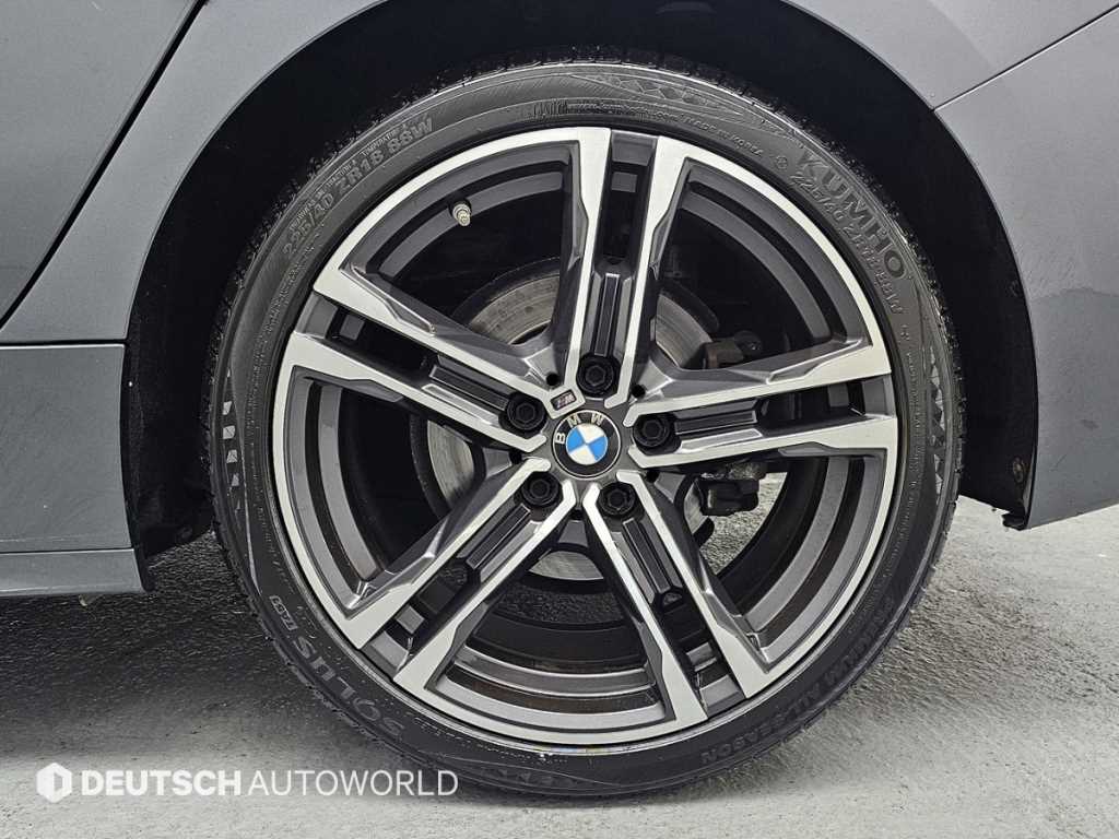 BMW 1 series - Vista 5