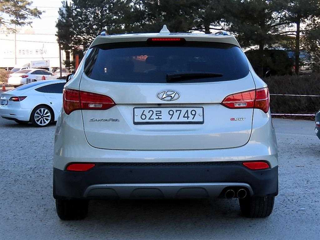 HYUNDAI Santa Fe - Vista 4