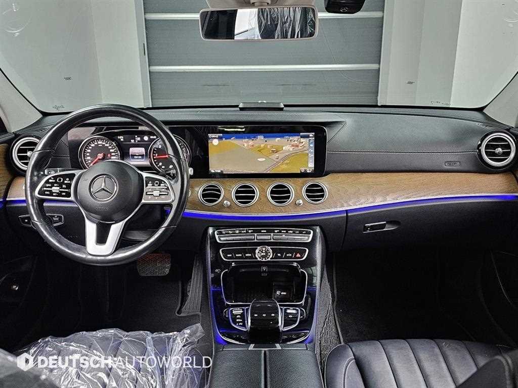 Mercedes Benz E class - Vista 7