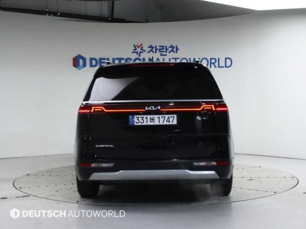 KIA Carnival - Vista 4