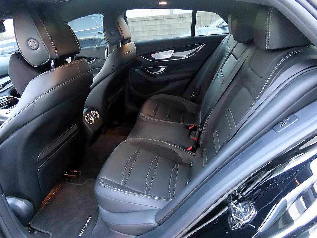 Mercedes Benz AMG GT - Vista 6